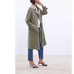 Zara Women's Classic Green Flowy Trench Coat with Pockets so S